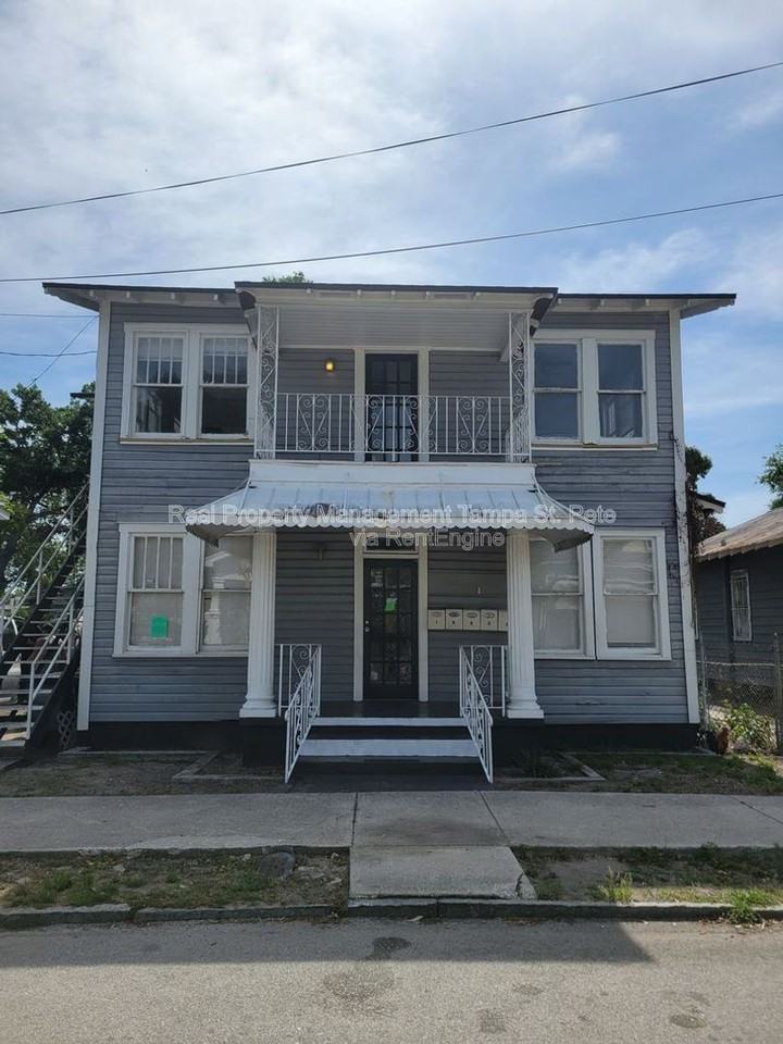 3005 Sanchez St #4