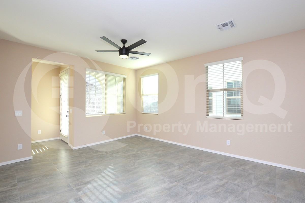 1723 E Dogwood Ln - Photo 7 of 19