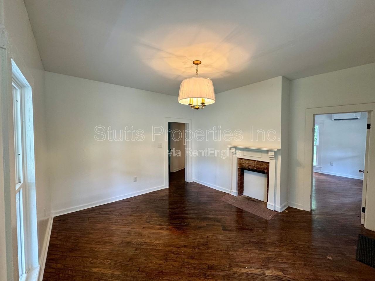 2010 Vulcan Ave - Photo 4 of 10