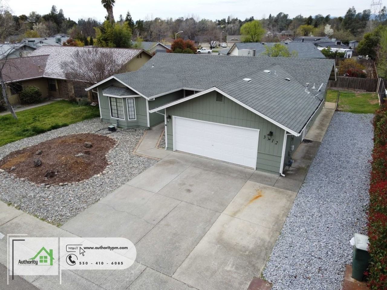 3712 Canterbury Dr - Photo 4 of 29