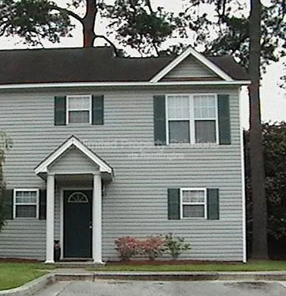 2153 Market St - Photo 3 of 23