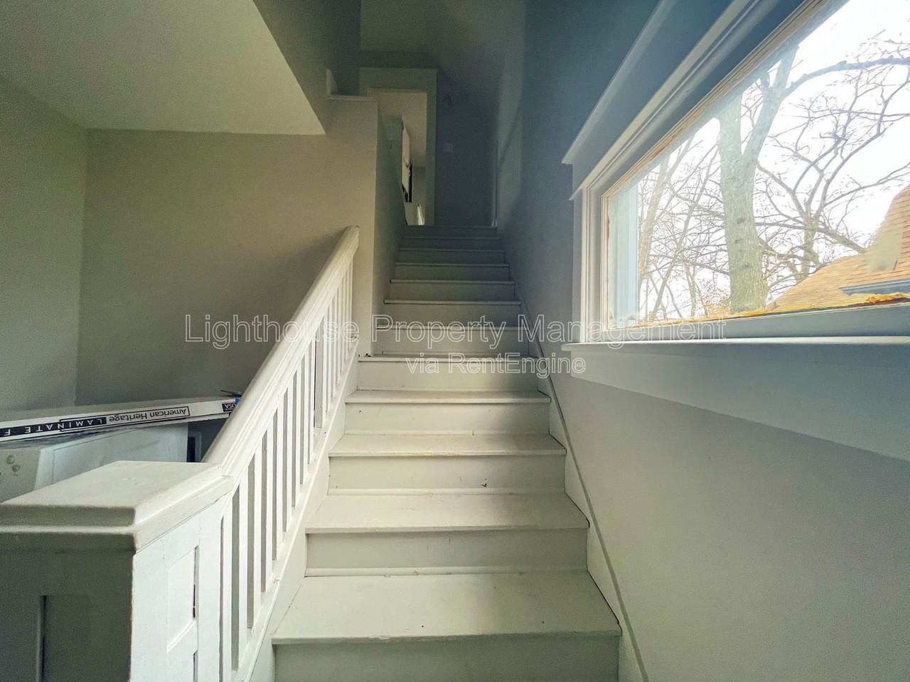 618 Superior St #2 - Photo 5 of 18