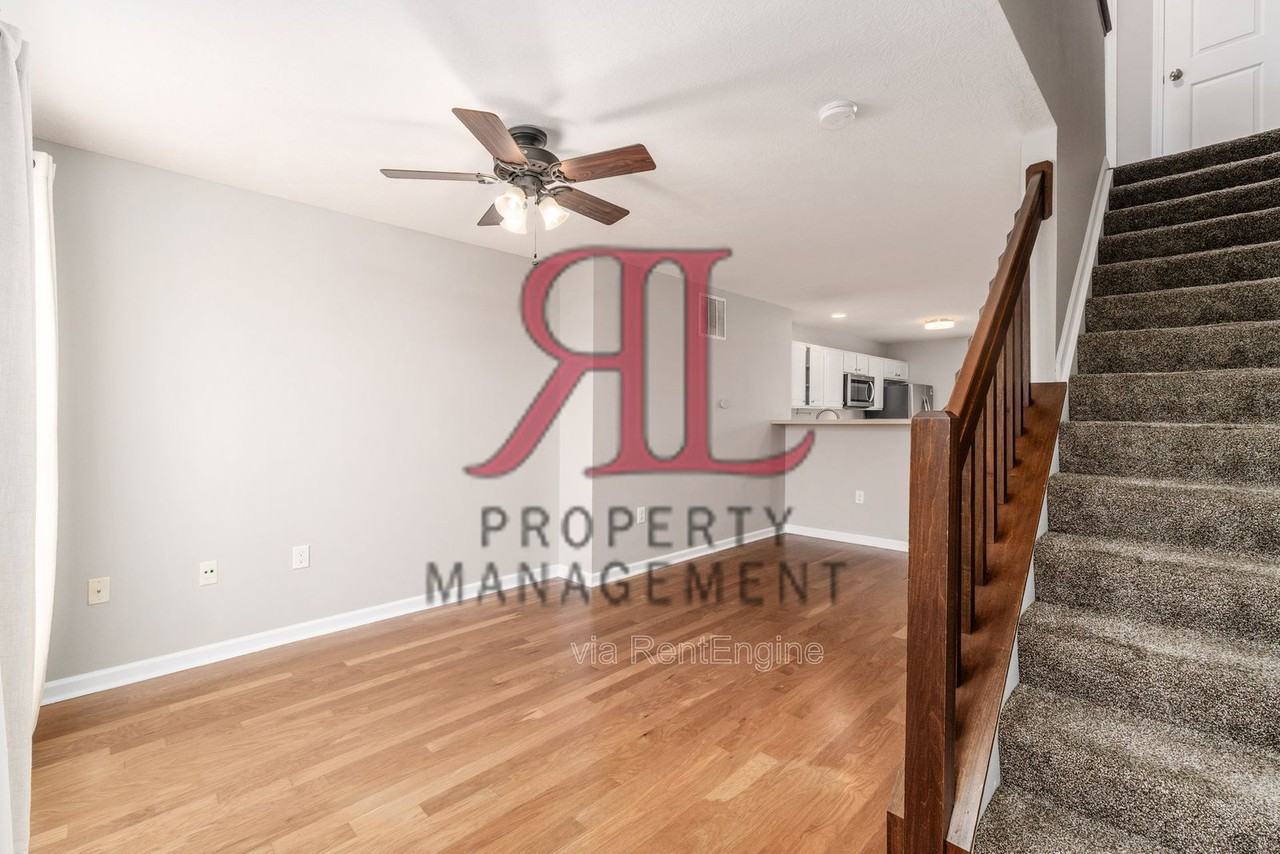 5807 Bridgehampton Dr - Photo 5 of 41