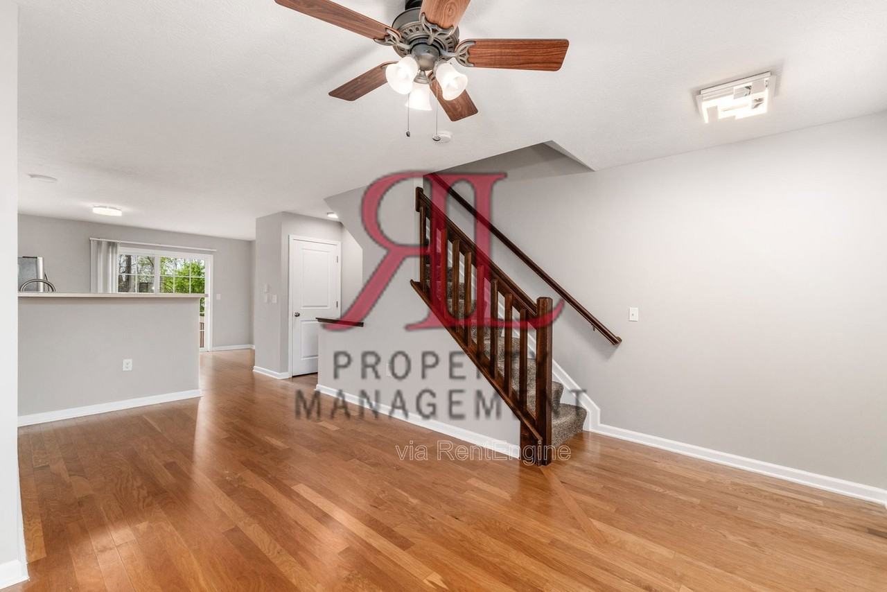 5807 Bridgehampton Dr - Photo 6 of 41