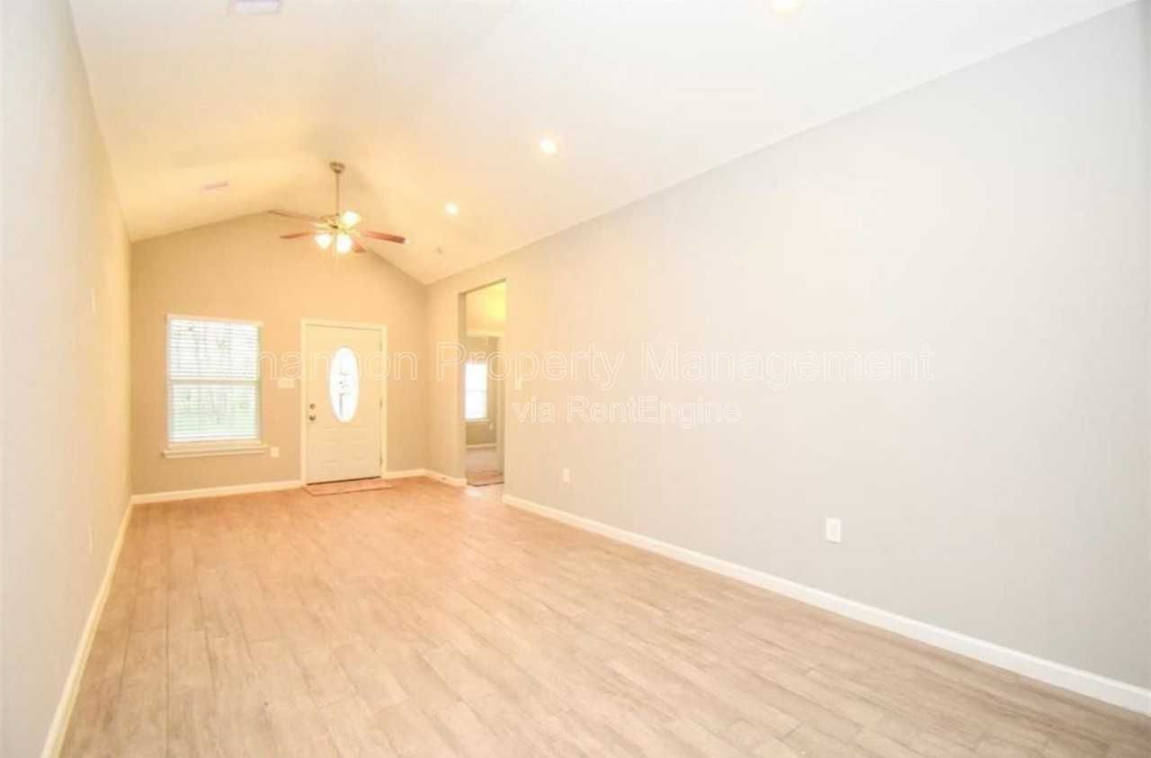 7941 Sparta St - Photo 2 of 33