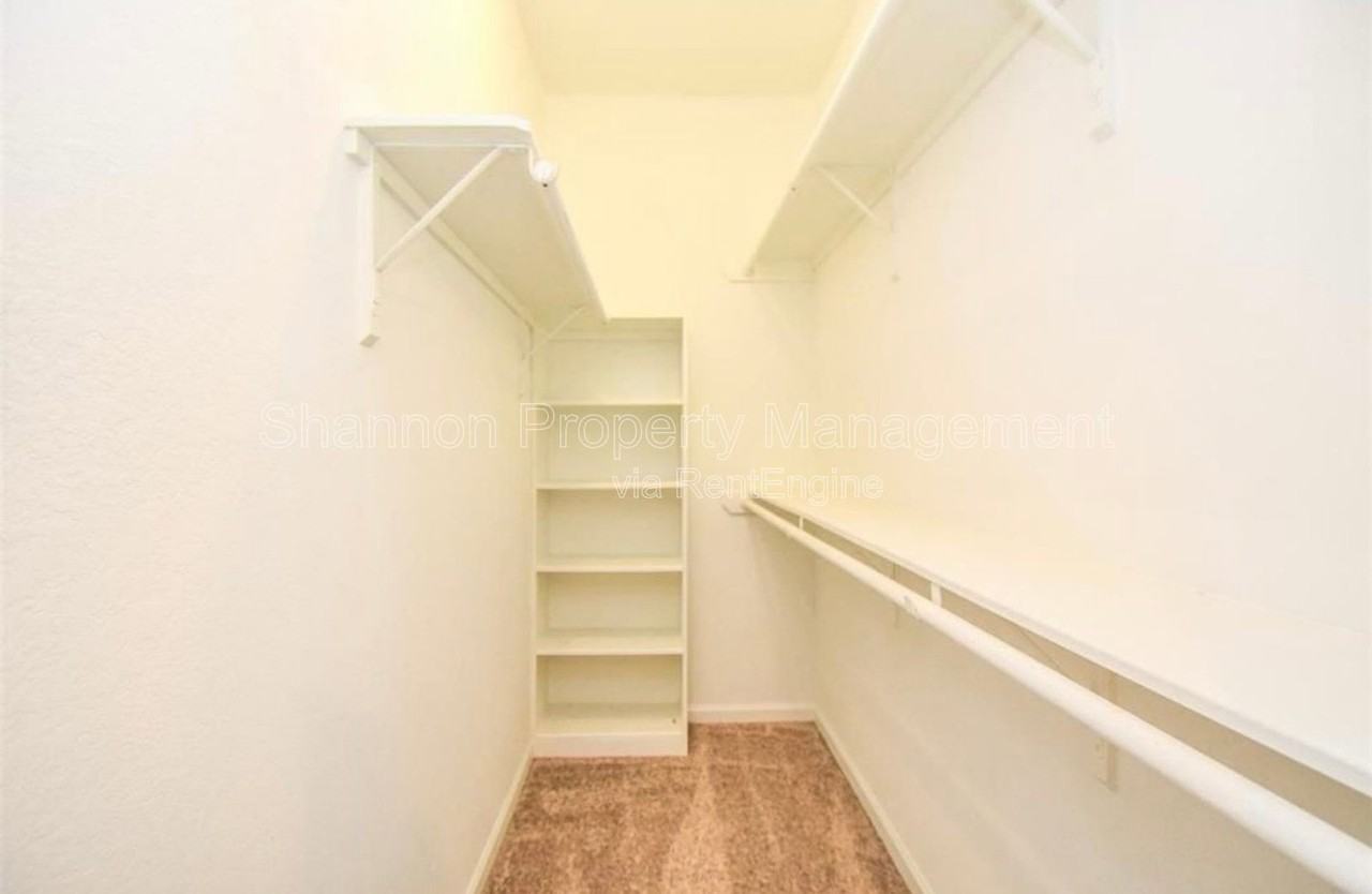 7941 Sparta St - Photo 4 of 33