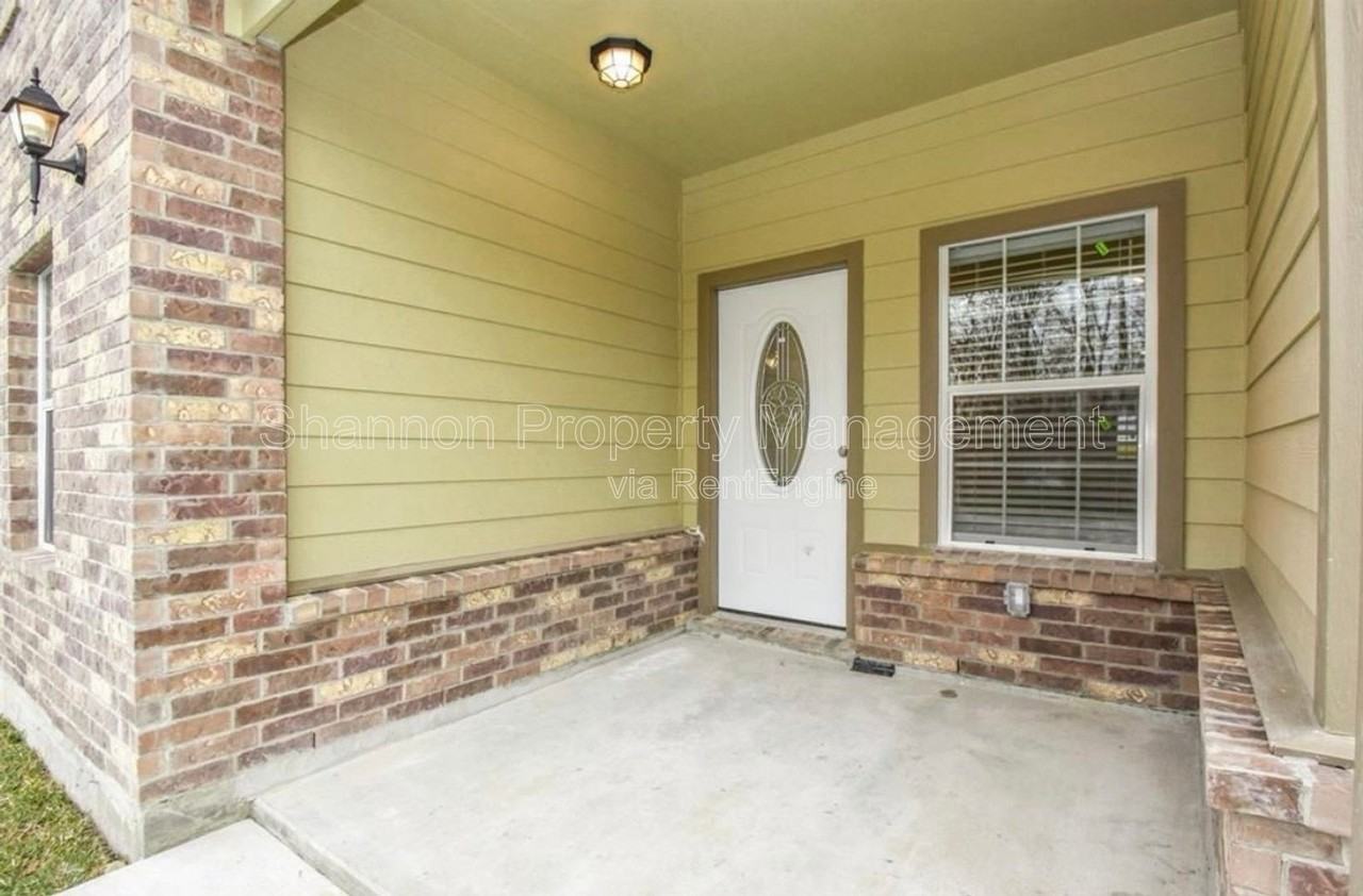 7941 Sparta St - Photo 4 of 34