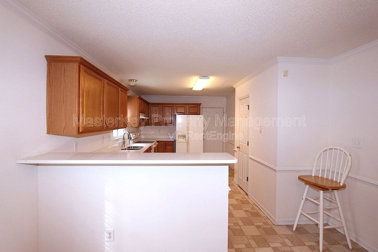 1011 Trail Stream Way - Photo 4 of 20