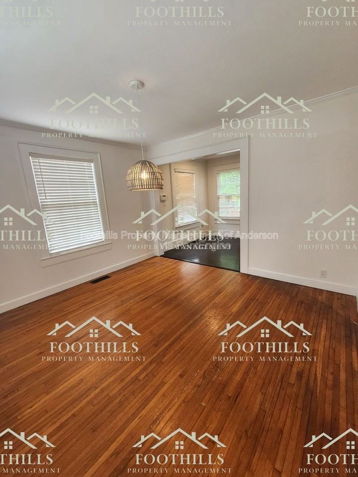 408 Central Ave - Photo 3 of 24