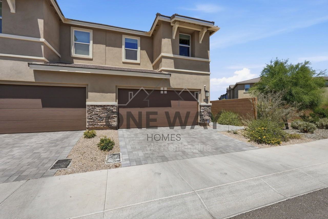 5832 E Rose Garden Ln - Photo 2 of 40