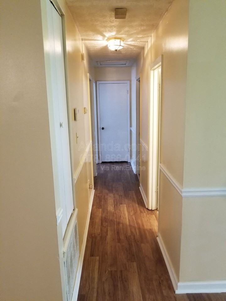 905 Hemingway Rd - Photo 6 of 16