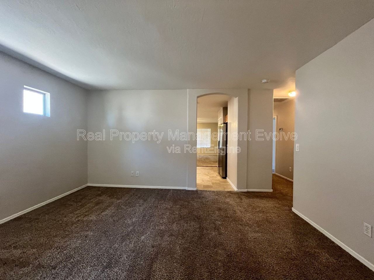 14751 W Redfield Rd - Photo 3 of 34