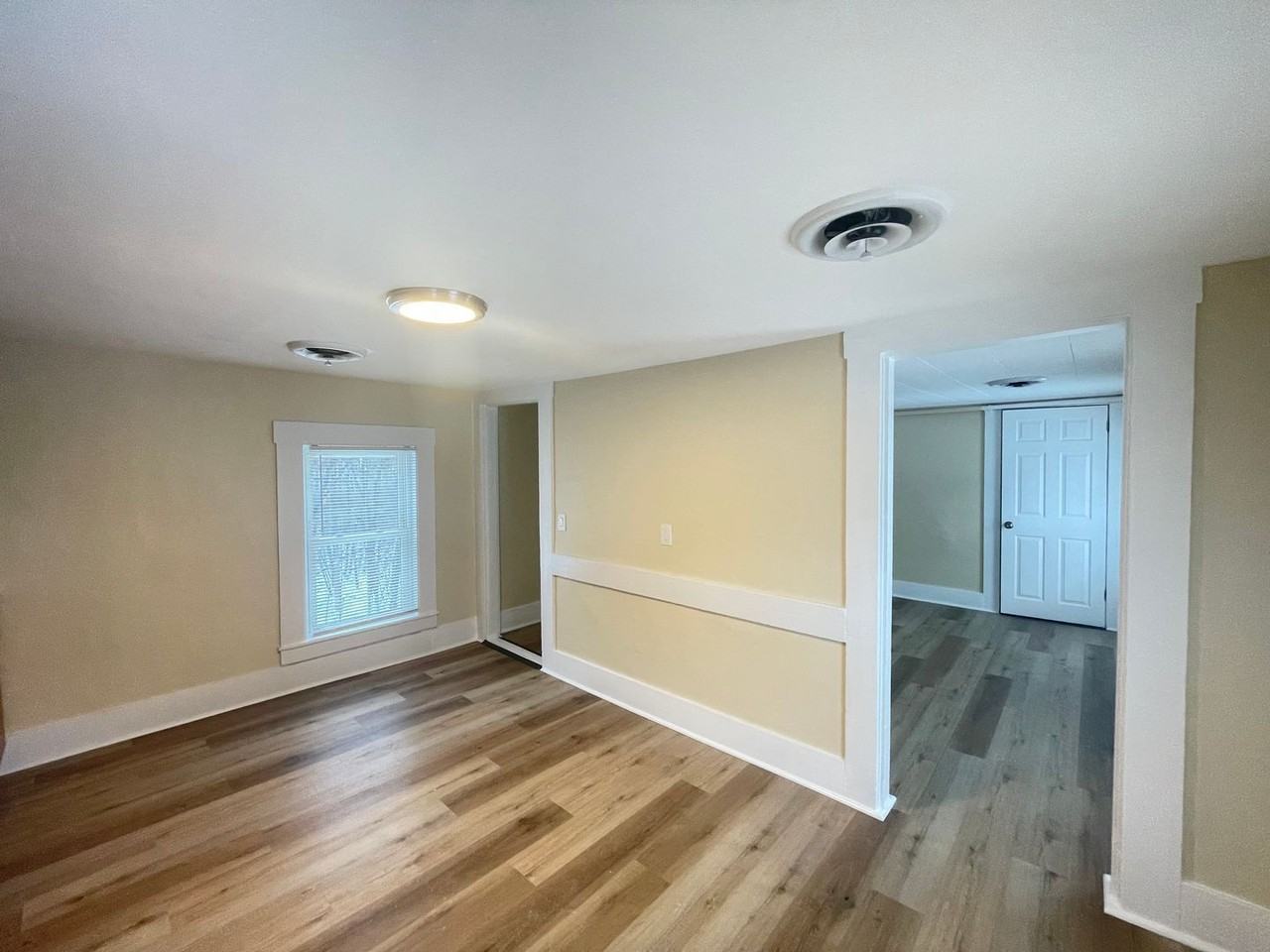 98 Main St #2 - Photo 3 of 17