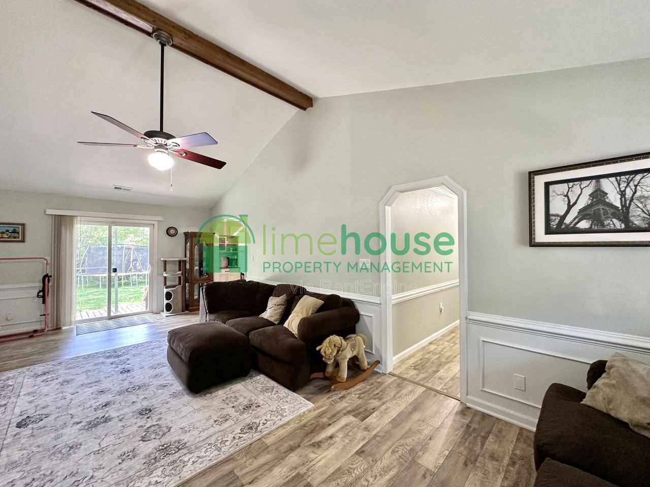 3533 Bernies Ct N - Photo 3 of 18