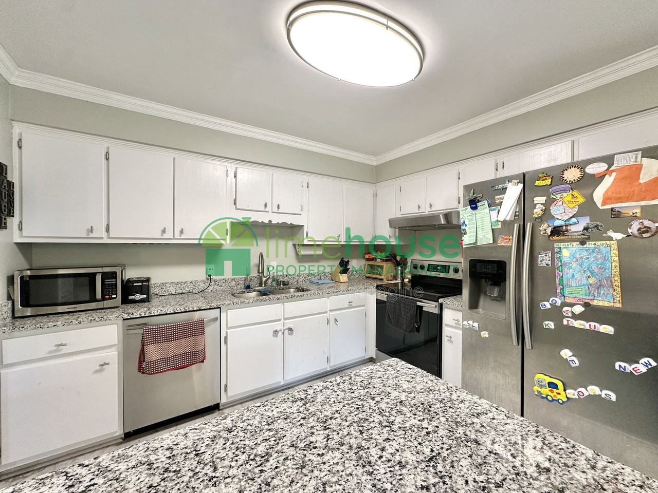 3533 Bernies Ct N - Photo 6 of 18