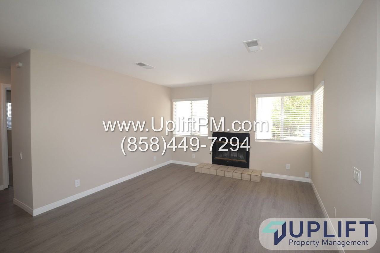 4720 Soria Dr - Photo 3 of 16