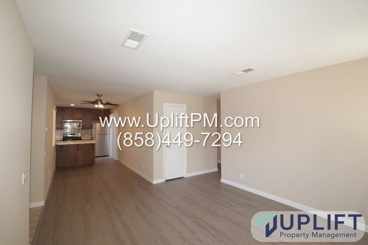 4720 Soria Dr - Photo 4 of 16