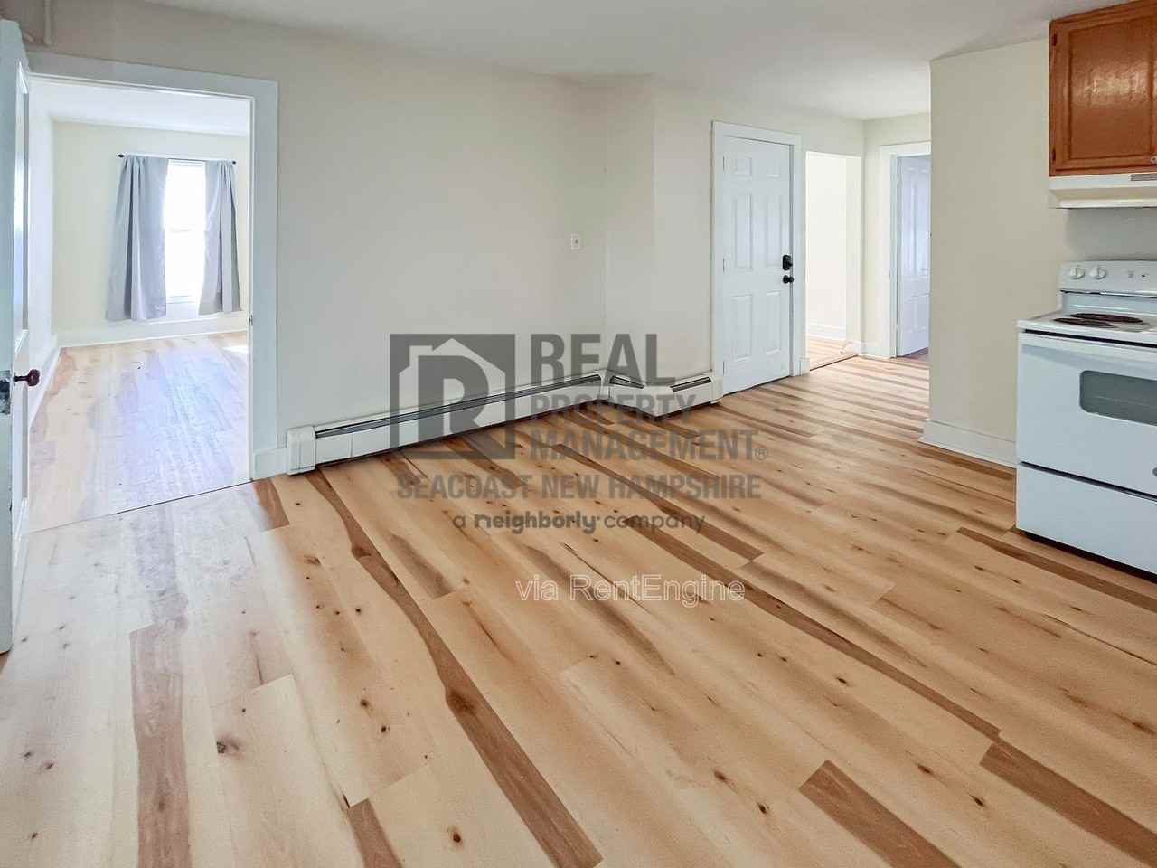 31 Park St #A - Photo 3 of 14
