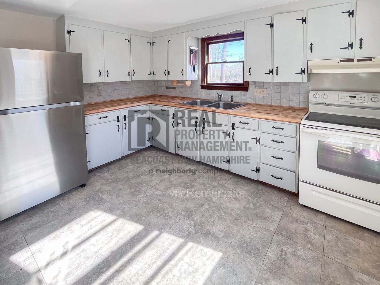 241 Mallego Rd - Photo 4 of 19