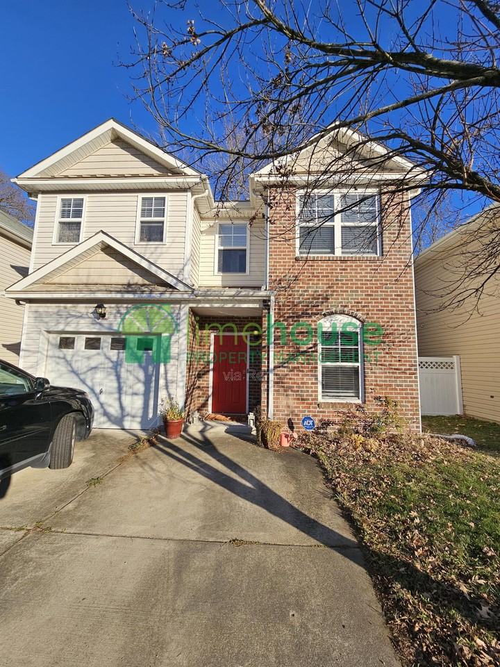 820 Gem Ct