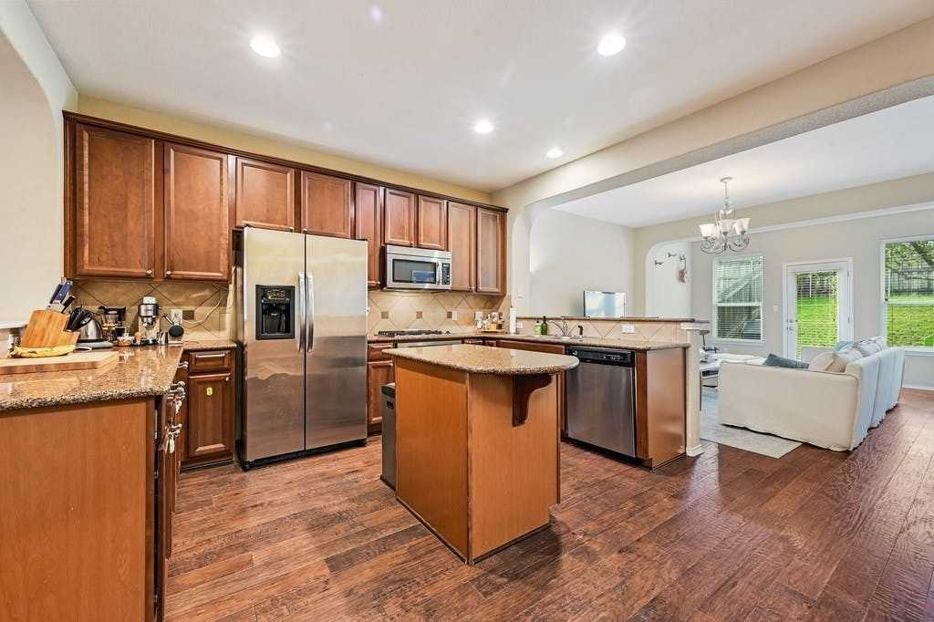 1201 Salem Park Ct - Photo 5 of 30
