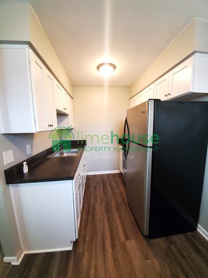 4314 Dunning Rd #4 - Photo 2 of 9