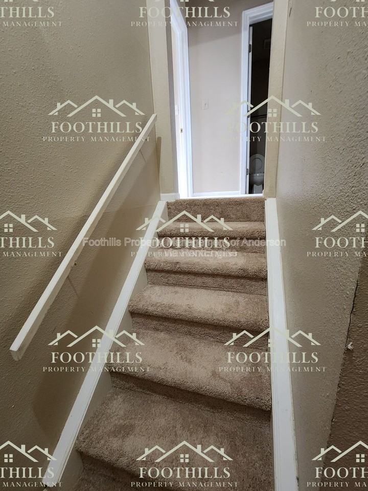 208 N Major Rd #B - Photo 5 of 12