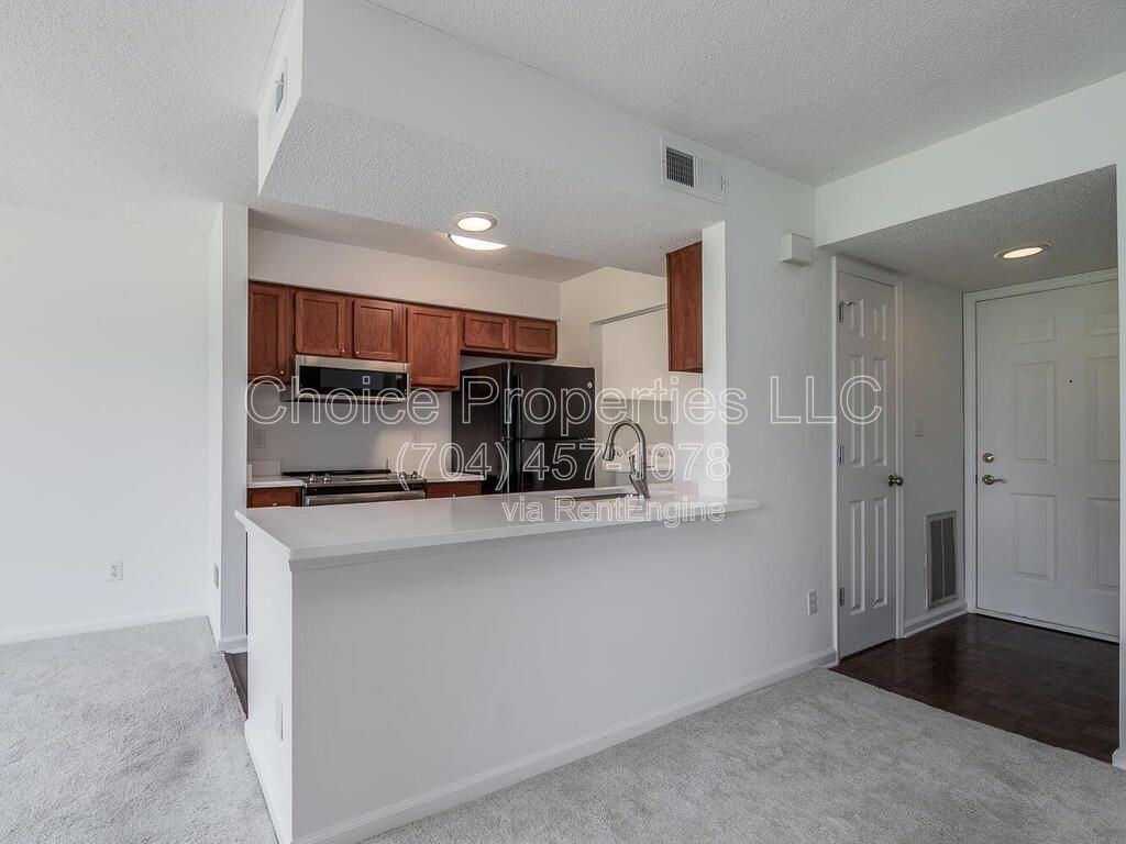 11042 Running Ridge Rd - Photo 5 of 26