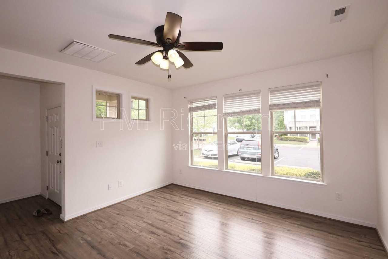 10506 Marions Way - Photo 3 of 31