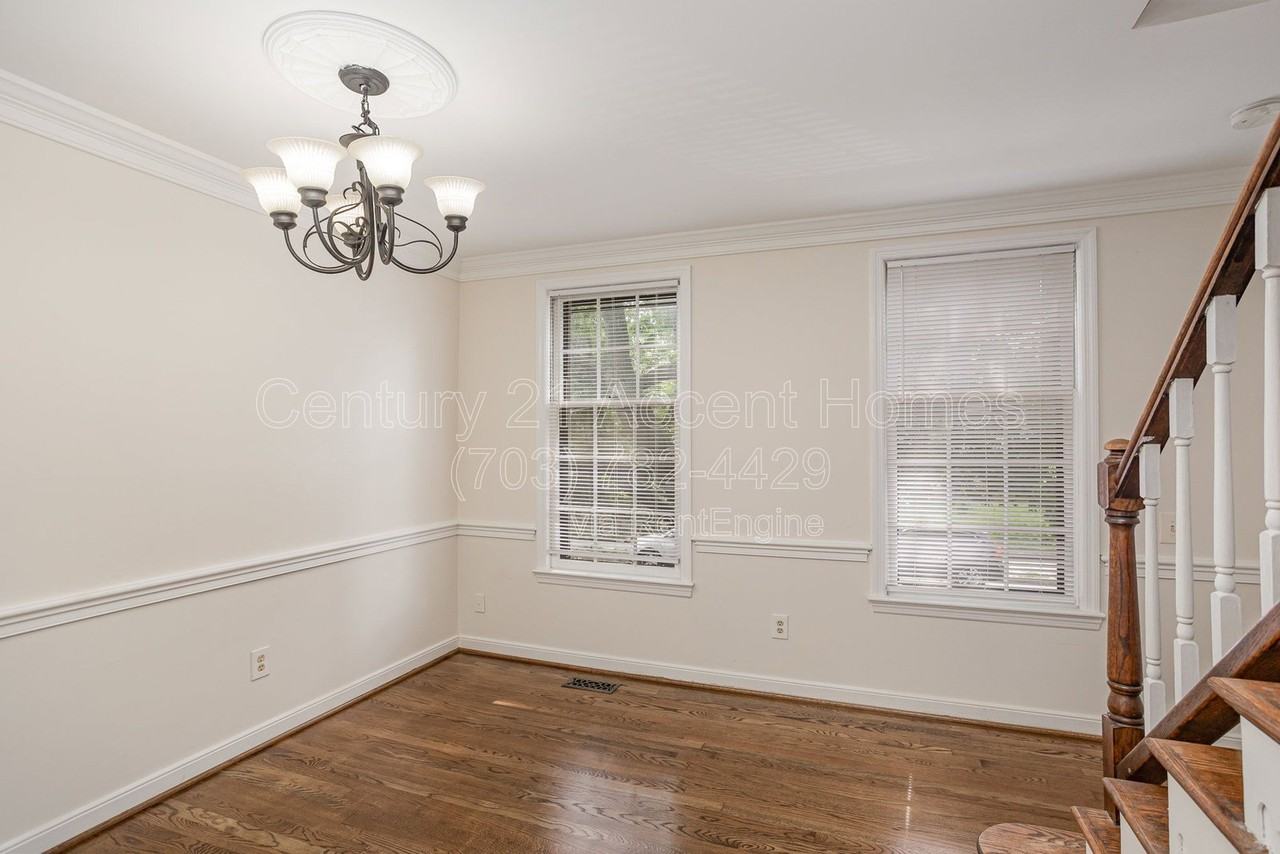 1249 Portner Rd - Photo 5 of 35