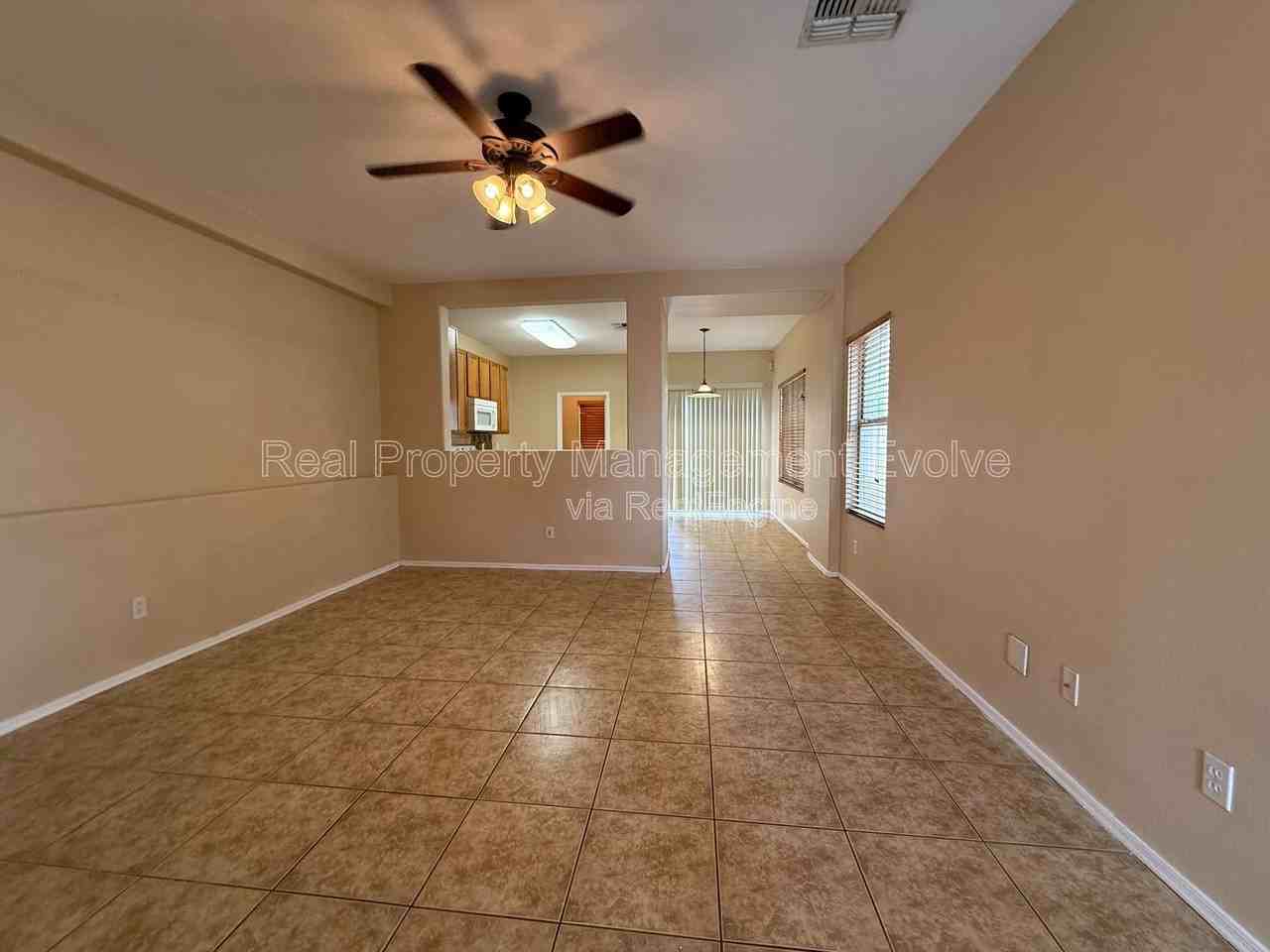 9559 W Monte Vista Rd - Photo 3 of 22