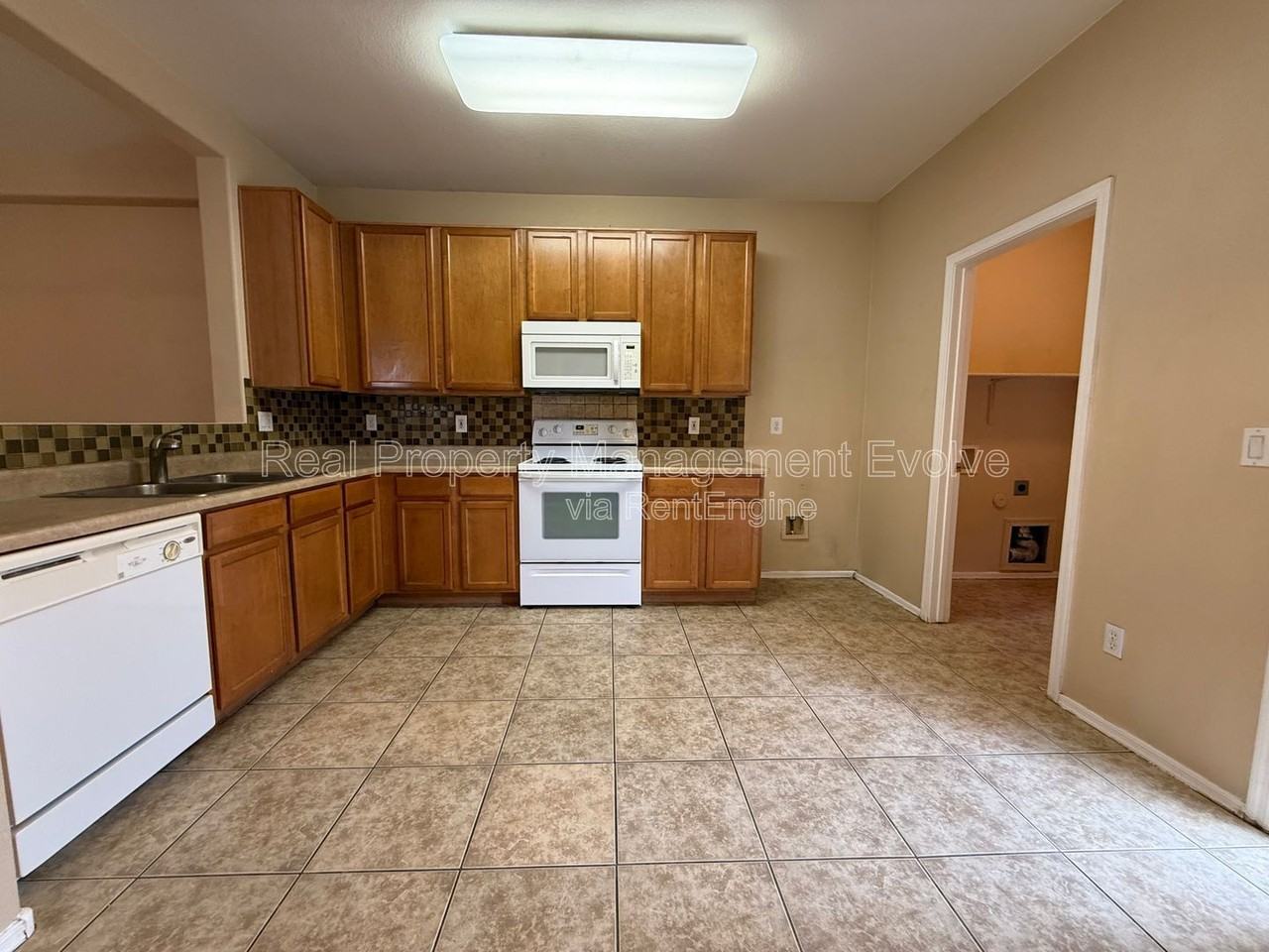 9559 W Monte Vista Rd - Photo 6 of 22