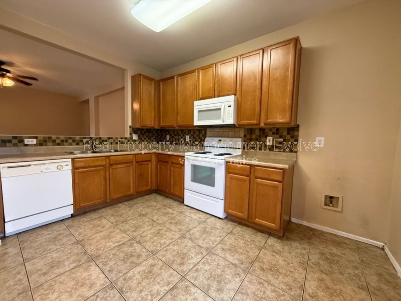 9559 W Monte Vista Rd - Photo 7 of 22