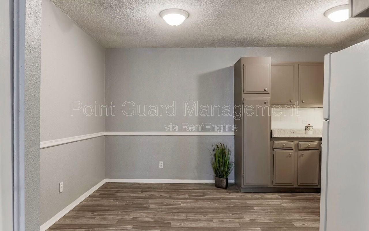 4646 S Fulton Ave #234 - Photo 6 of 17