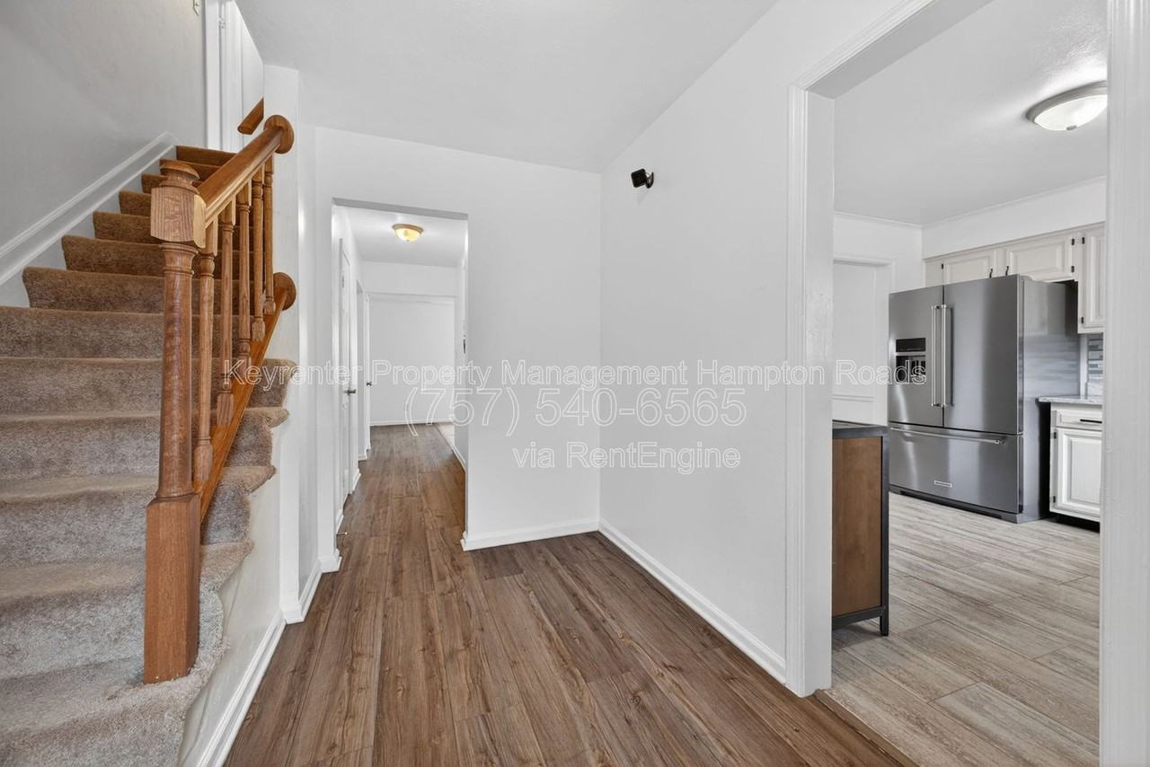 4314 Midhurst Ln - Photo 4 of 25