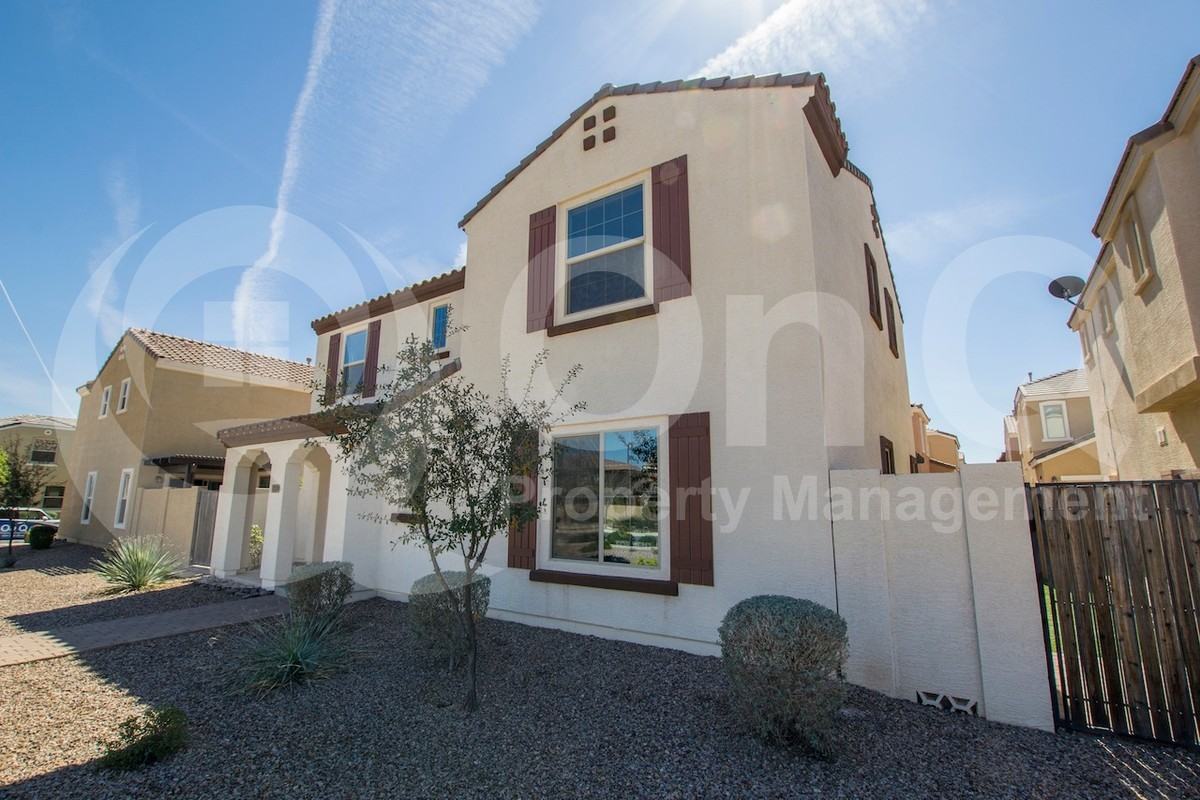 2220 S Ponderosa Dr - Photo 3 of 19
