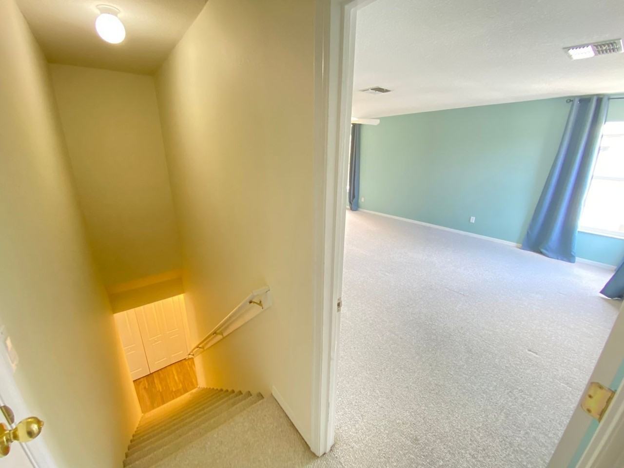 600 Lakescape Ct - Photo 6 of 50