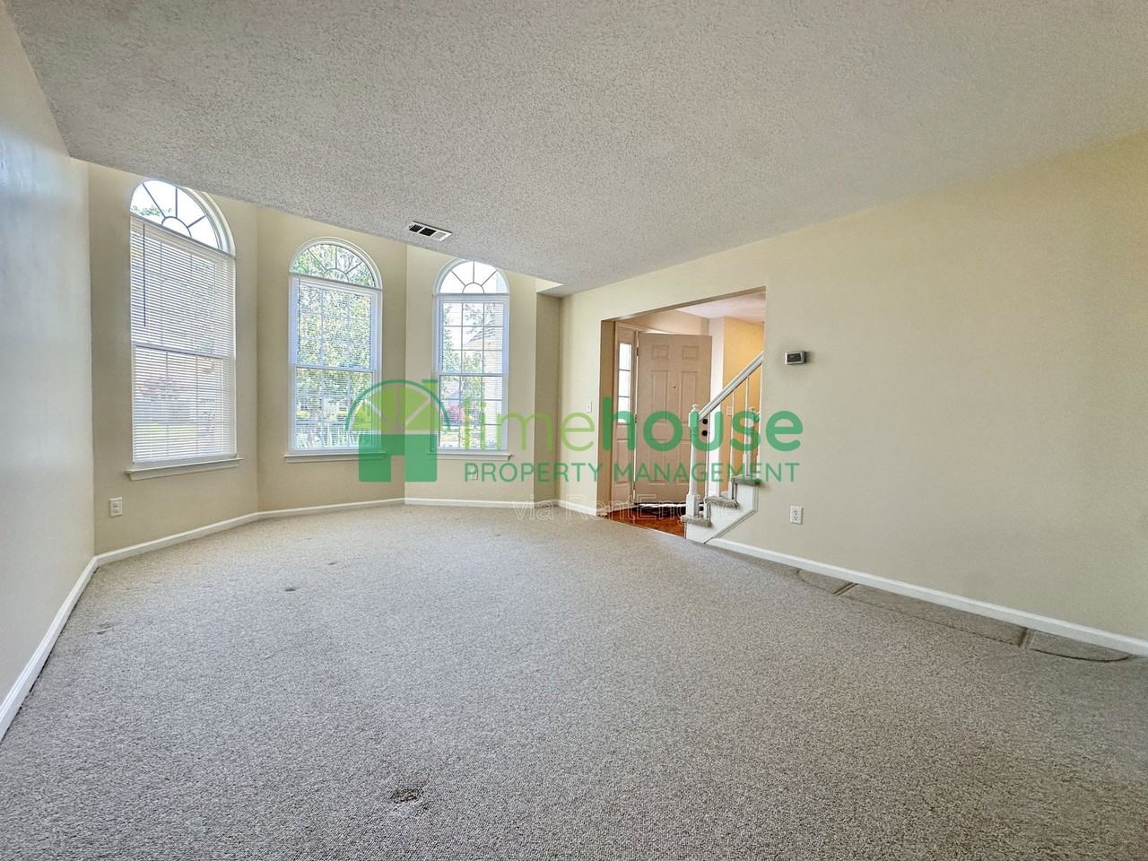 3097 Polk Dr - Photo 5 of 32