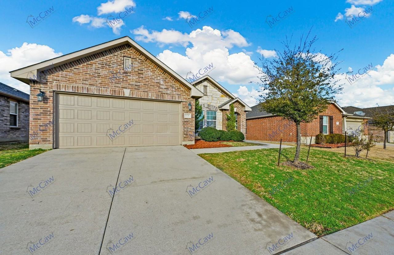 1436 Willoughby Way - Photo 2 of 18