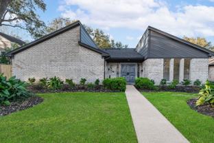 6114 Hummingbird St - Photo 1 of 1