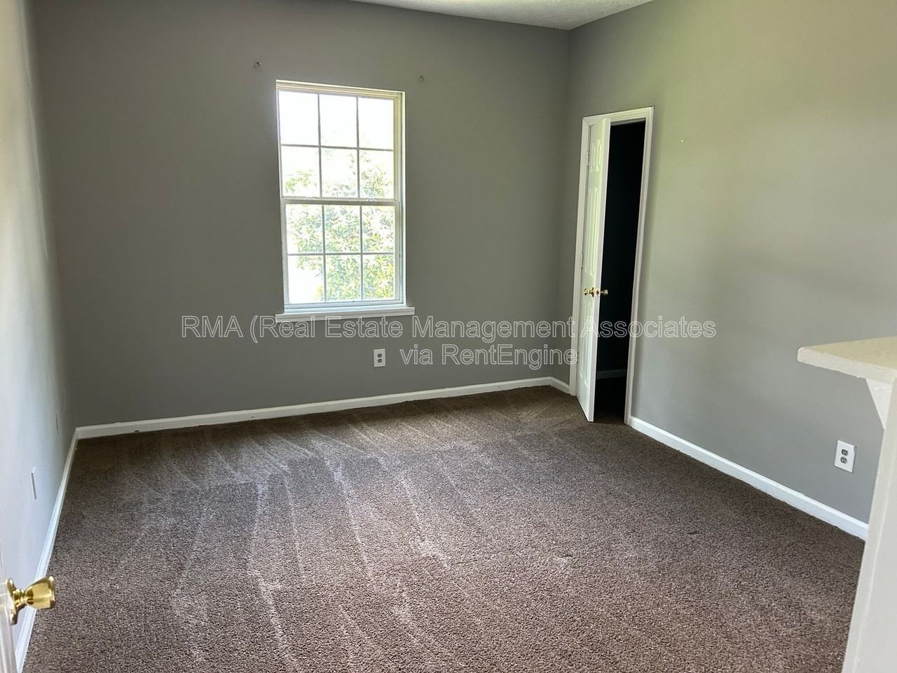 113 W Tinsley St #B - Photo 3 of 6