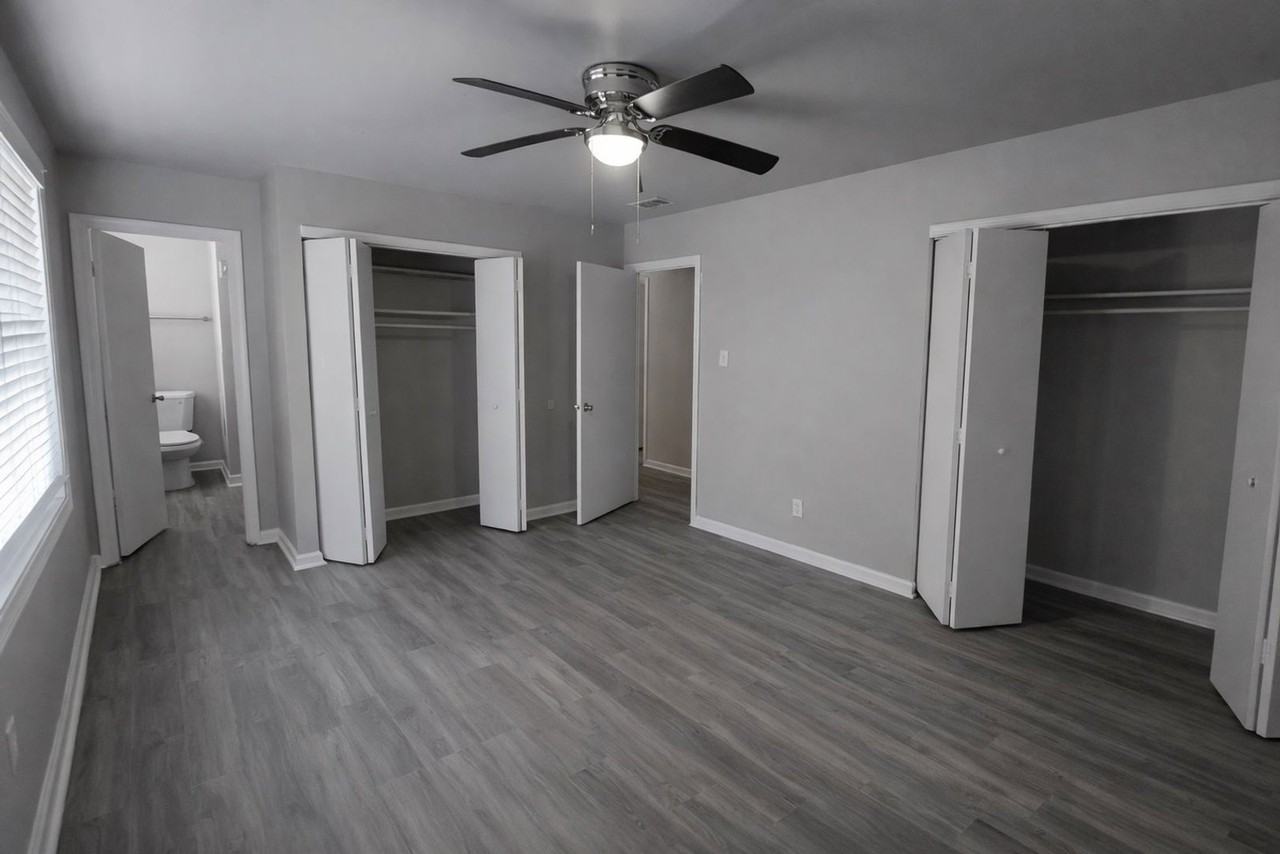 209 Ridgewood Ave #209 - Photo 4 of 20