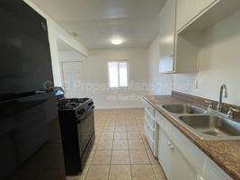featured image of 199 N Inez St #D