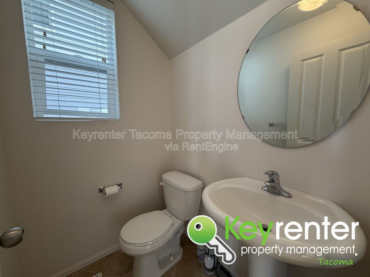 1093 Ebbets Dr Sw - Photo 3 of 21