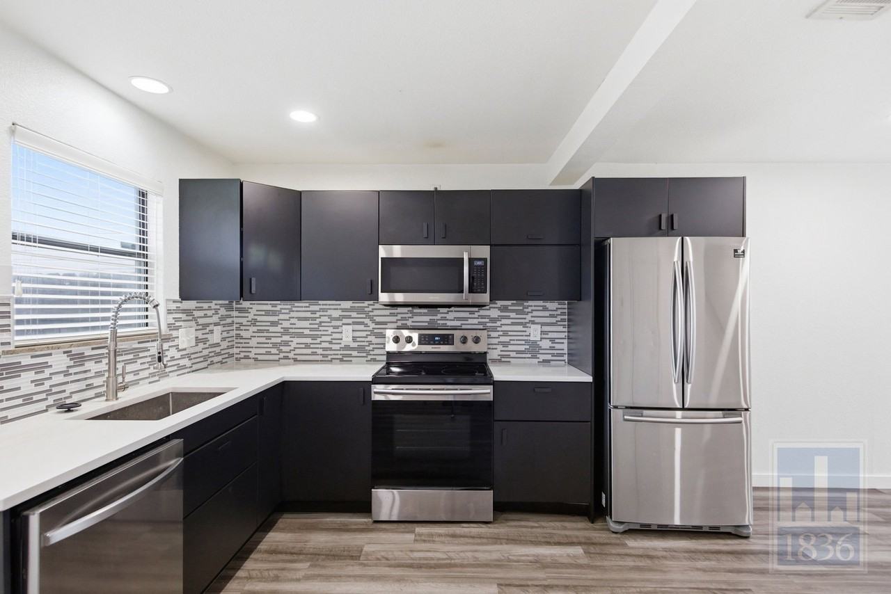 8400 Jamestown Dr #534 - Photo 4 of 30