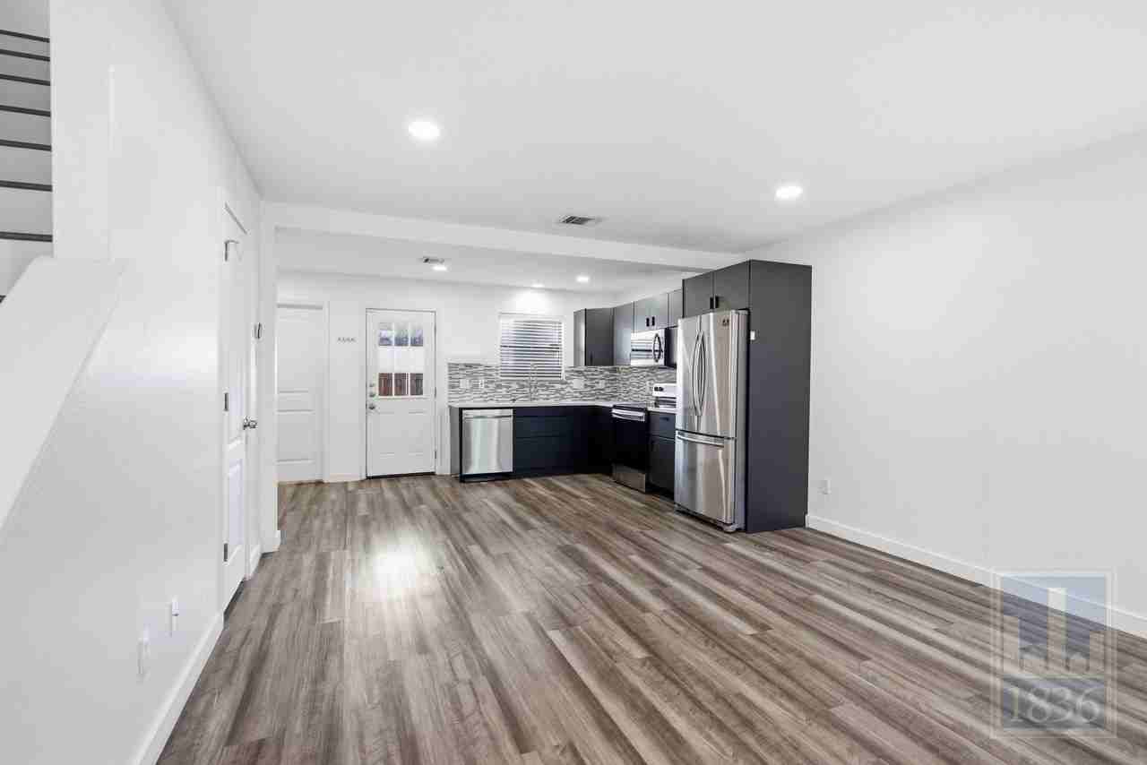 8400 Jamestown Dr #534 - Photo 7 of 30