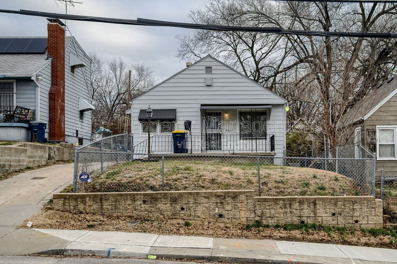 3437 Jackson Ave