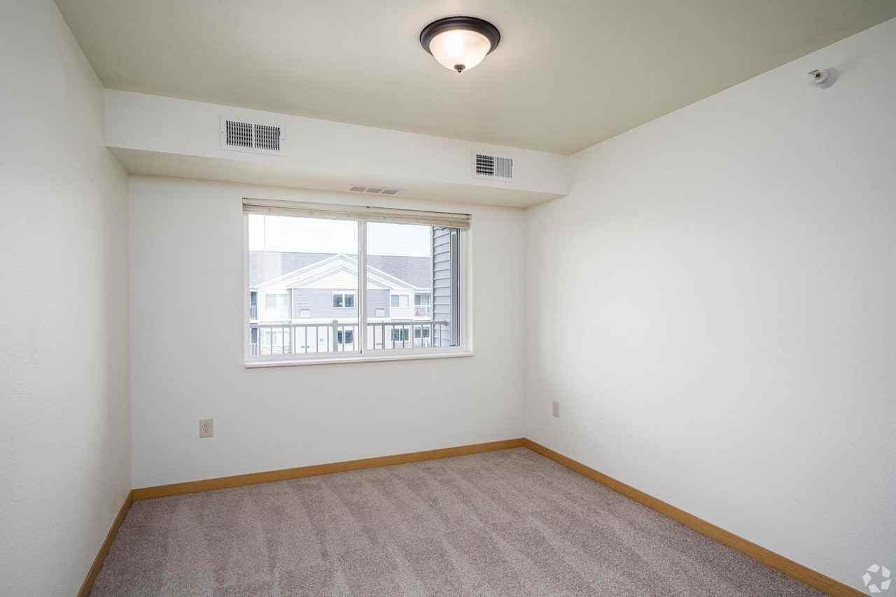 Hickory Grove Apartments (B) - Photo 6 of 50