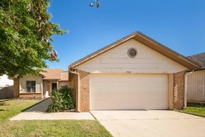 featured image of 9705 Oak Tree Ter