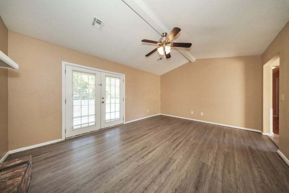 9705 Oak Tree Ter - Photo 6 of 16